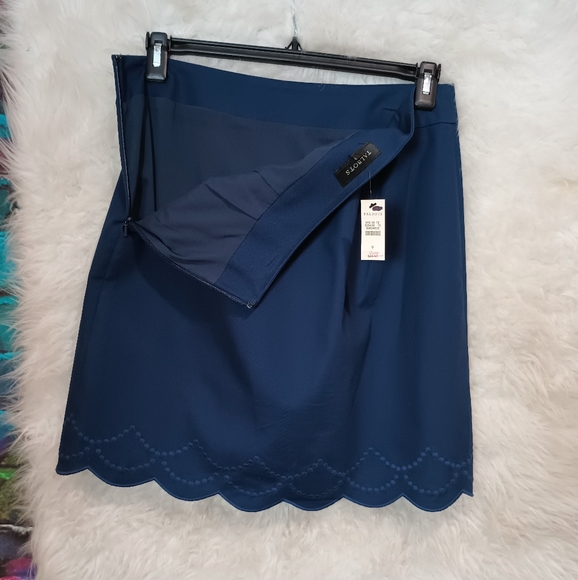 Talbots New With Tags Navy Blue Scalloped Hem Skirt Size 8 - Picture 7 of 10